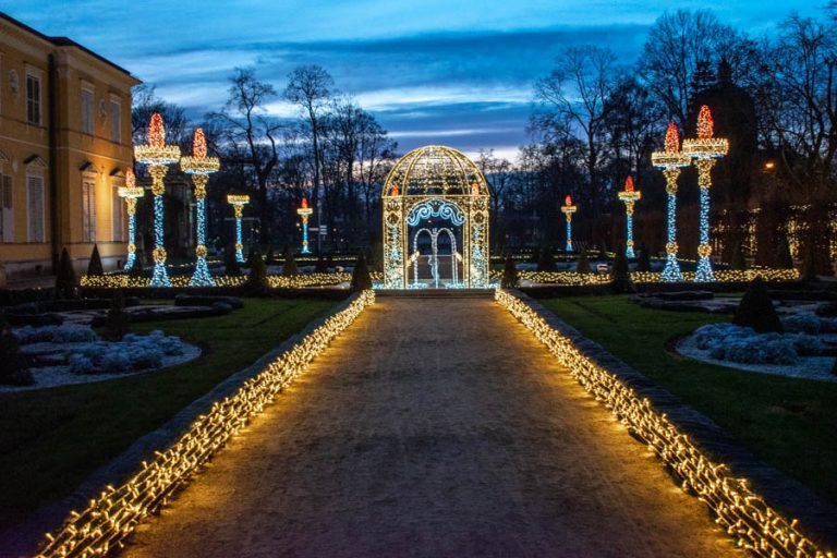 Experiencing The Royal Garden of Lights in Warsaw: Stunning Wilanow ...