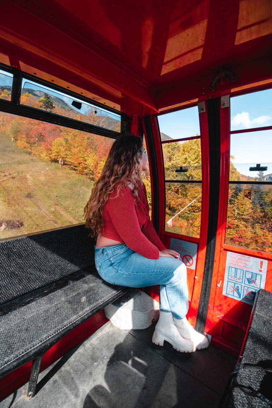 Guide to the most Instagrammable places in Stowe! These Stowe photo spots include the most iconic spots in Stowe.