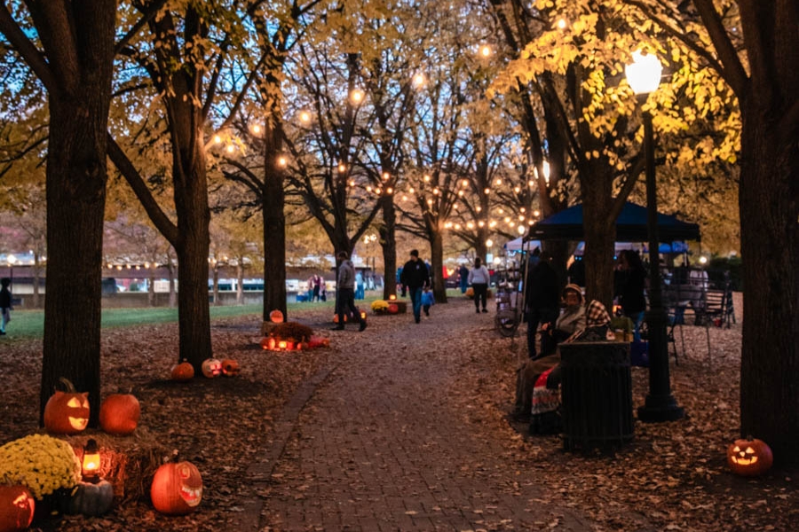 Experience the spooktacular Days of Incandescence in Corning, NY! Immerse yourself in 1800s themed celebration of history and light. This Halloween festival in New York is a must-visit! Things to do in Corning NY | Fall in the Finger Lakes | Halloween Activities New York State | Best Festivals USA